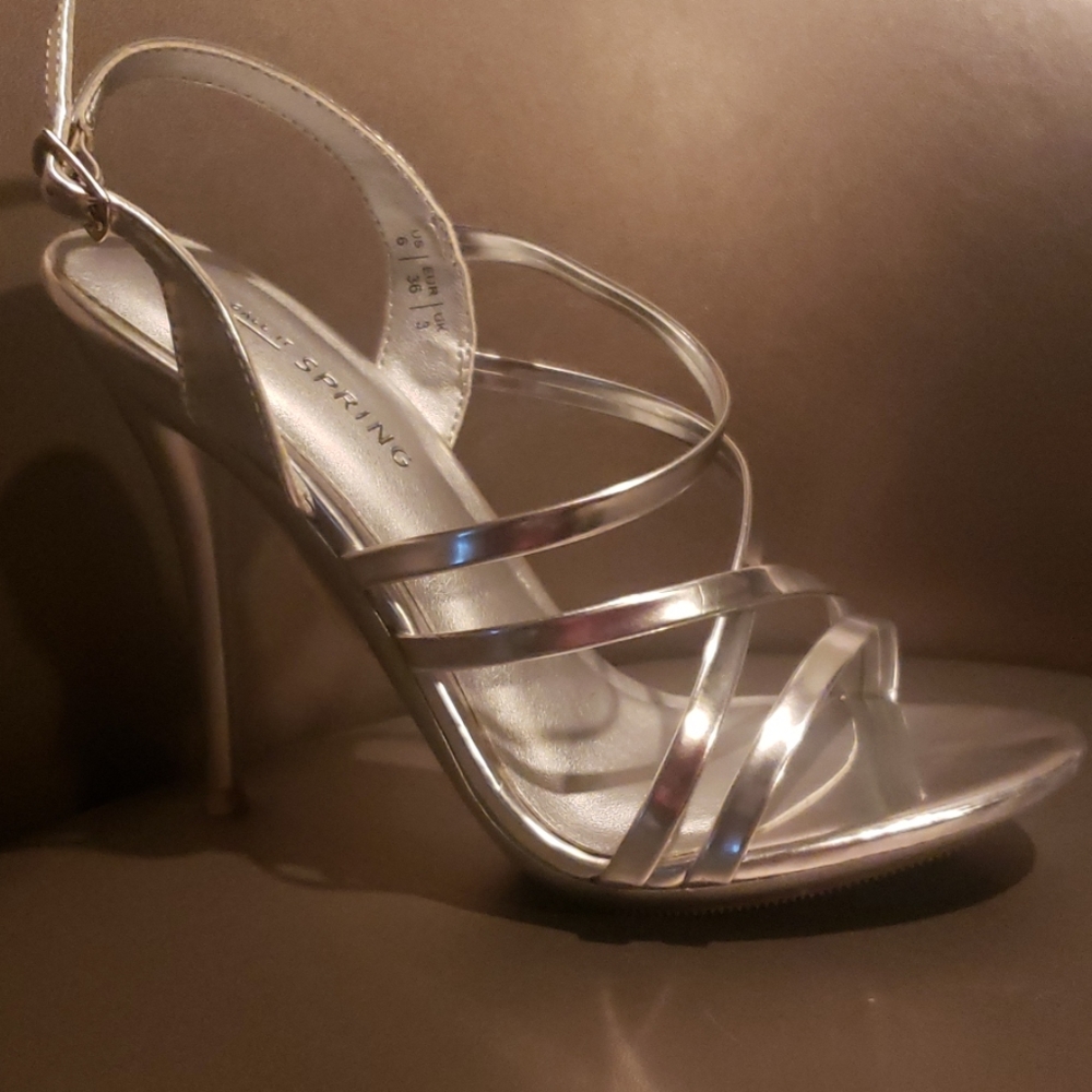 Call It Spring Silver Heel - Picture 4 of 4